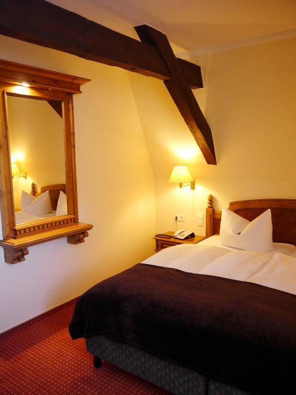 Garni-Hotel Zum Alten Ratskeller Vetschau Bagian luar foto