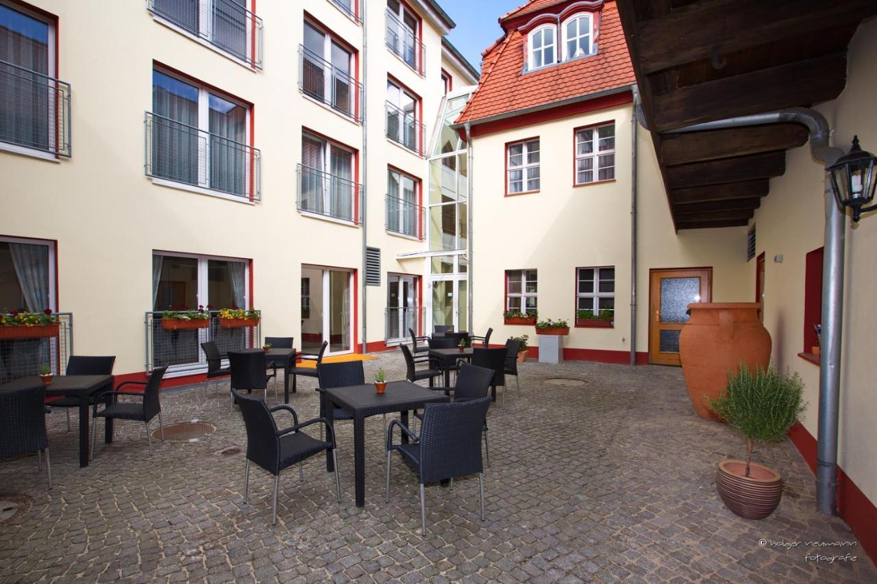 Garni-Hotel Zum Alten Ratskeller Vetschau Bagian luar foto